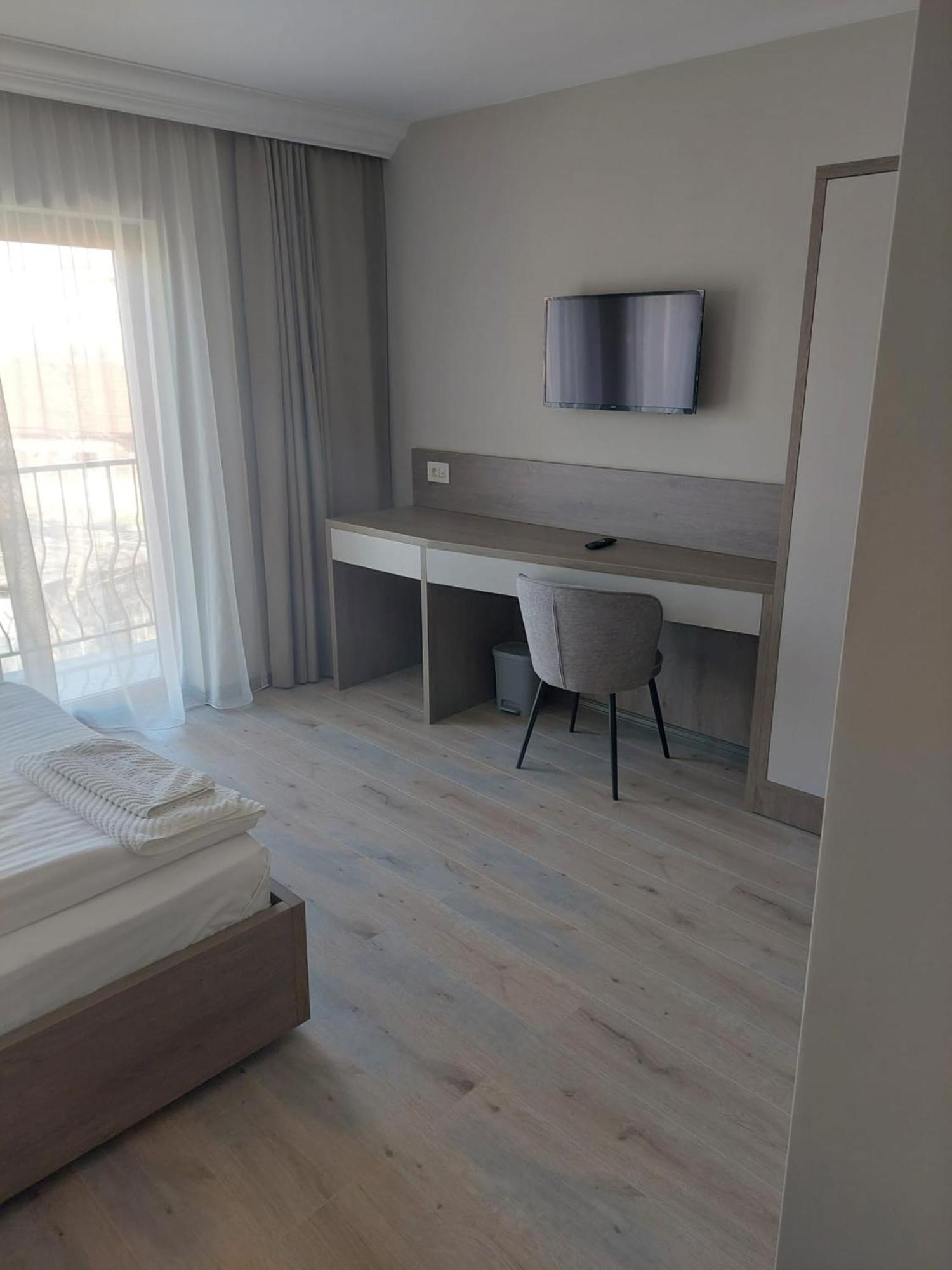 Pensiunea Normandia Timişoara Extérieur photo